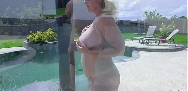  Playing Naked in the Pool with Dildo